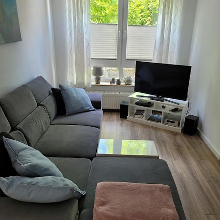 Schoenes 2-Zi. App. 55 Qm - Voll Moebliert - Citynah Elmshorn Buitenkant foto